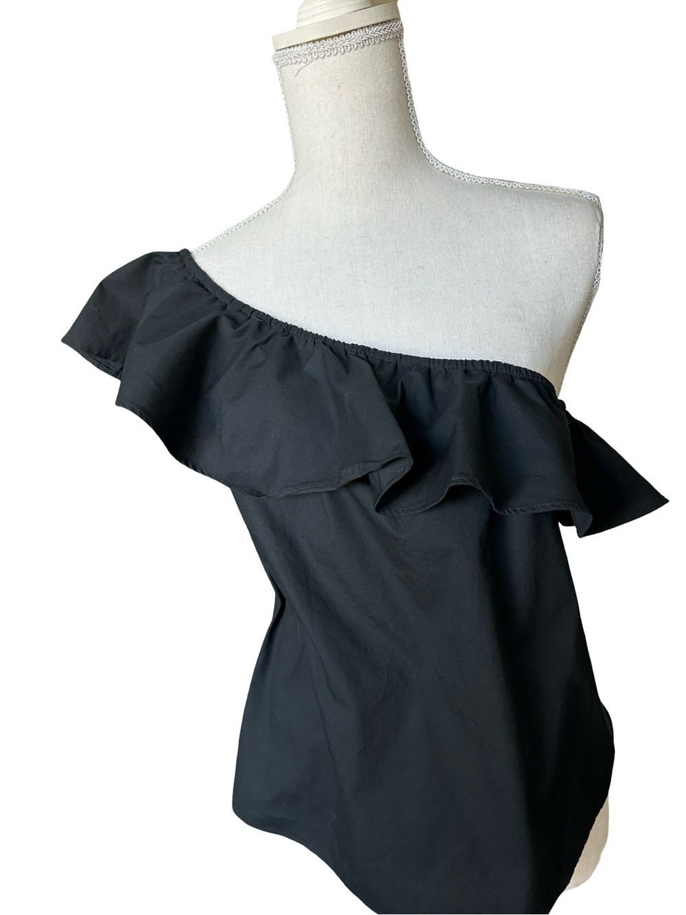 Banana Republic Black One Shoulder Ruffle Top M NWT